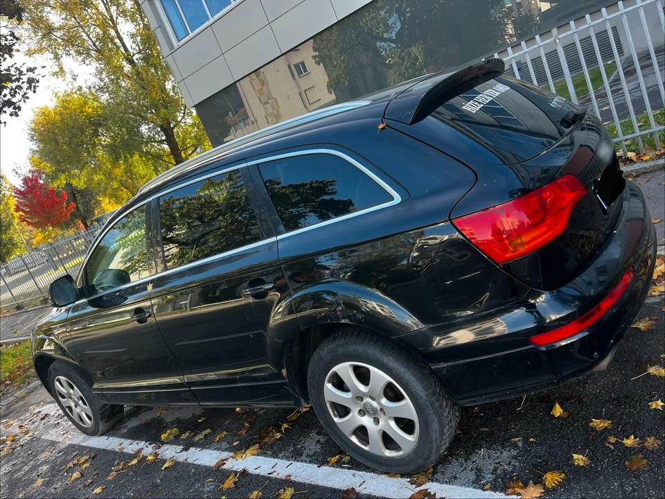 Audi Q7 2008 — engine