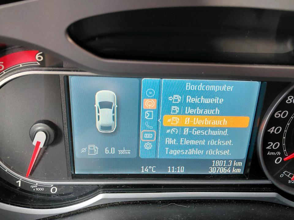 Ford C-Max 2009 — photo 10