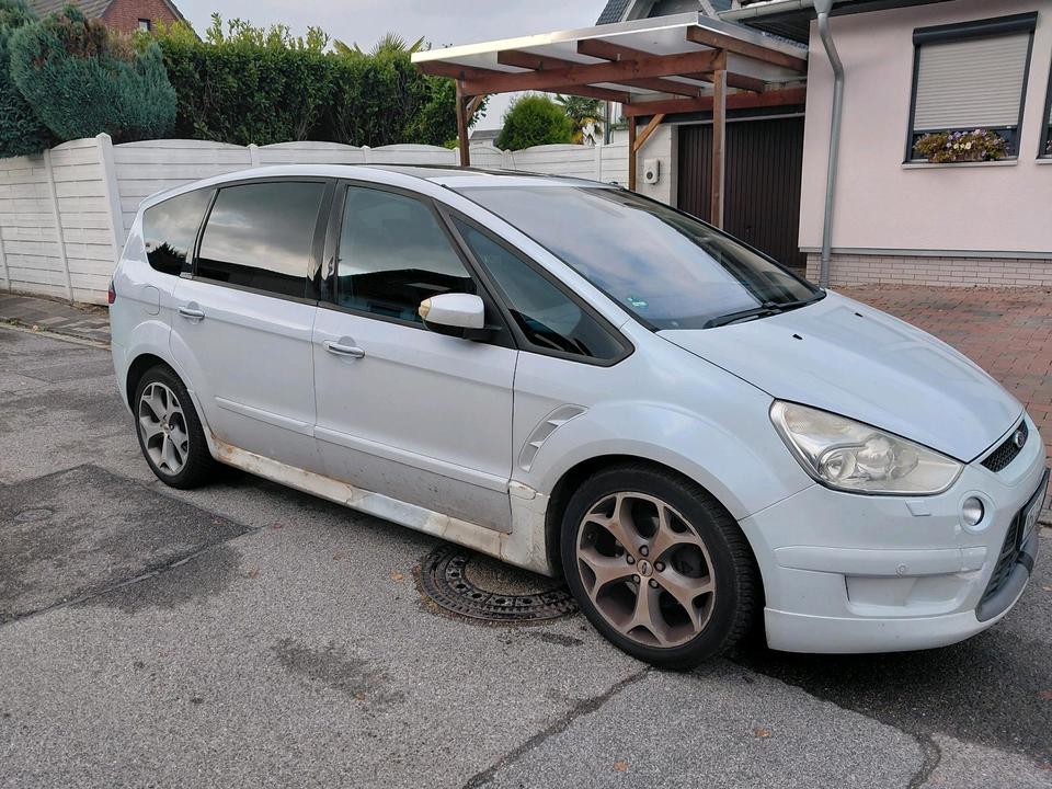 Ford C-Max 2009 — interior