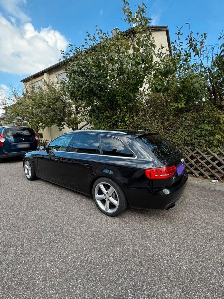 Audi A4 2009 — rear view