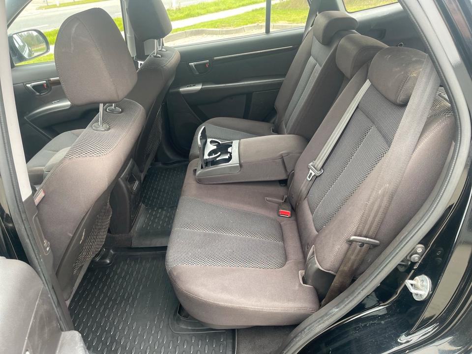 Hyundai Santa 2010 — photo 14