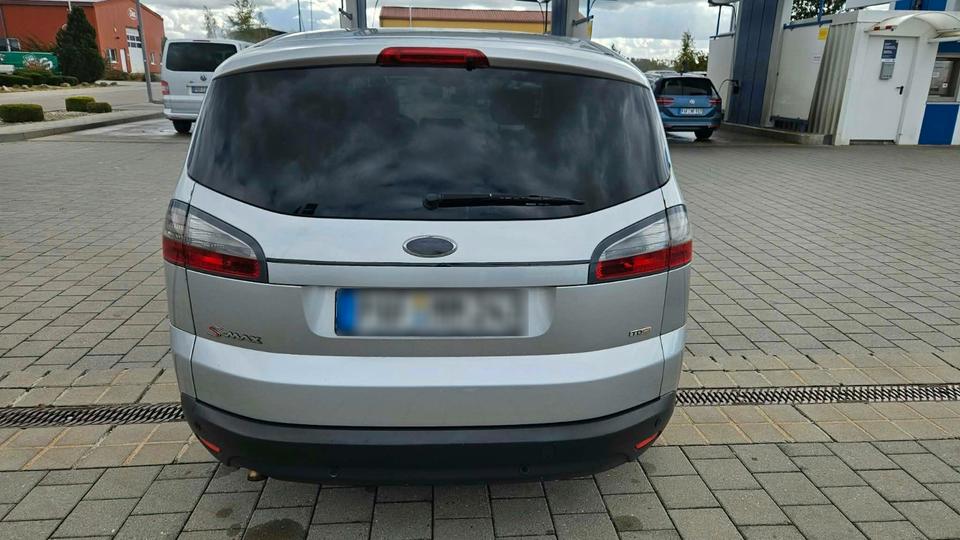 Ford S-Max 2008 — двигун