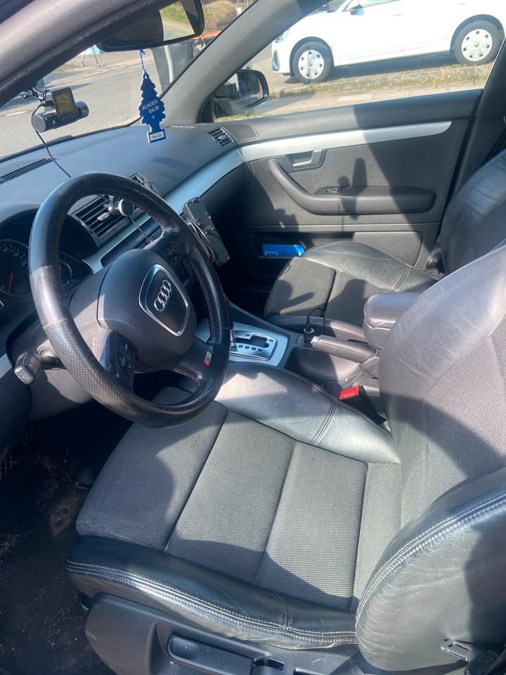 Audi A4 2005 — photo 8
