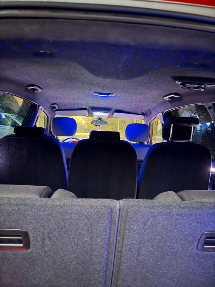 Ford S-Max 2010 — photo 9
