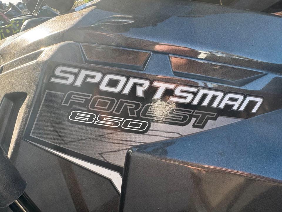  Gelöscht • Polaris Sportsmann Forest 850 LOF 4x4 ATV Quad 2012 — двигун 850 ccm
