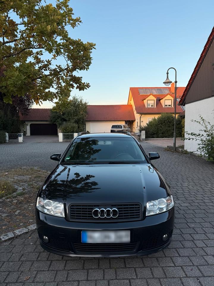 Audi A4 2004 — interior