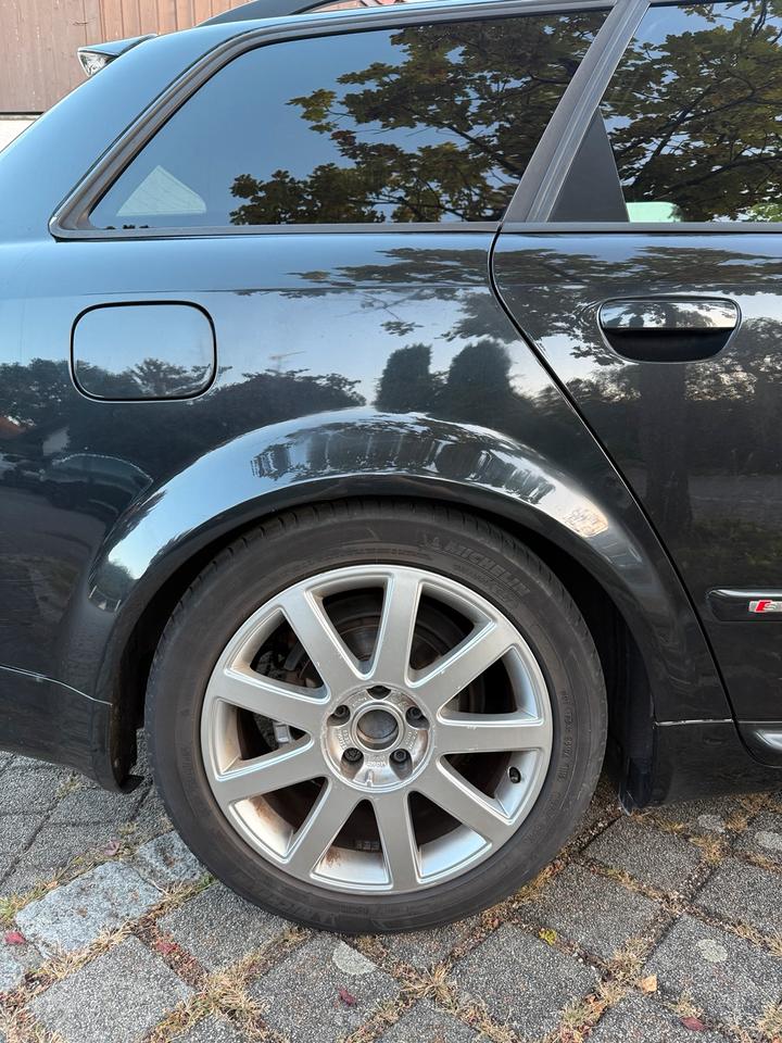 Audi A4 2004 — photo 6