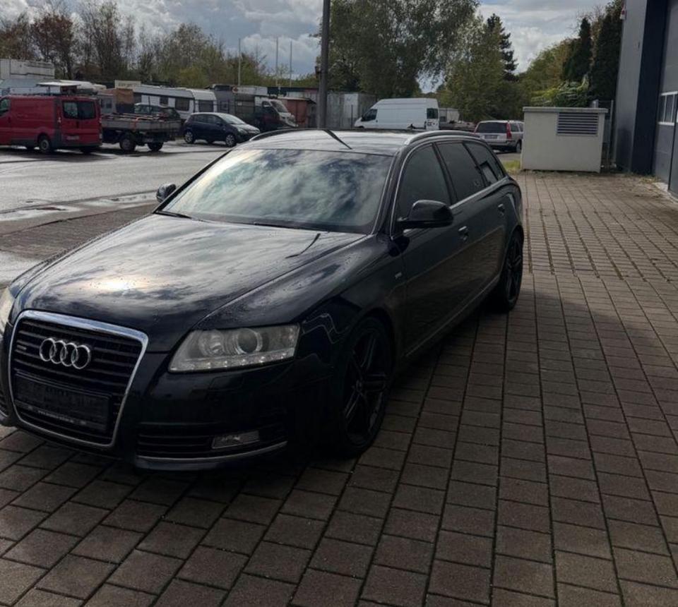 Audi A6 2009 — салон