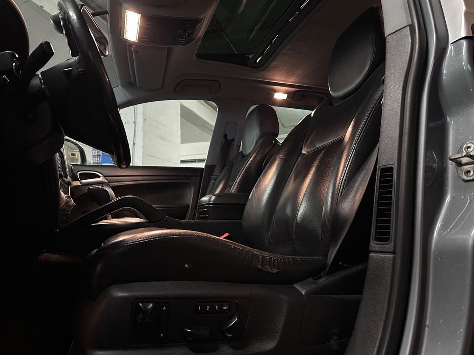 Porsche Cayenne 2005 — photo 11