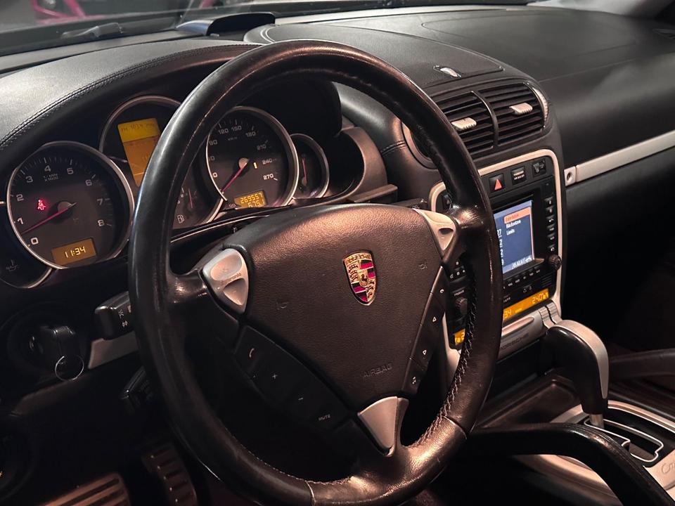 Porsche Cayenne 2005 — photo 12