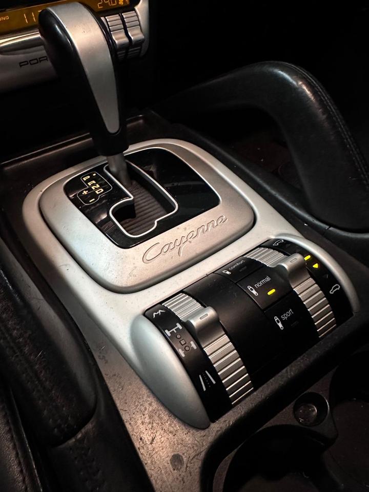 Porsche Cayenne 2005 — photo 15