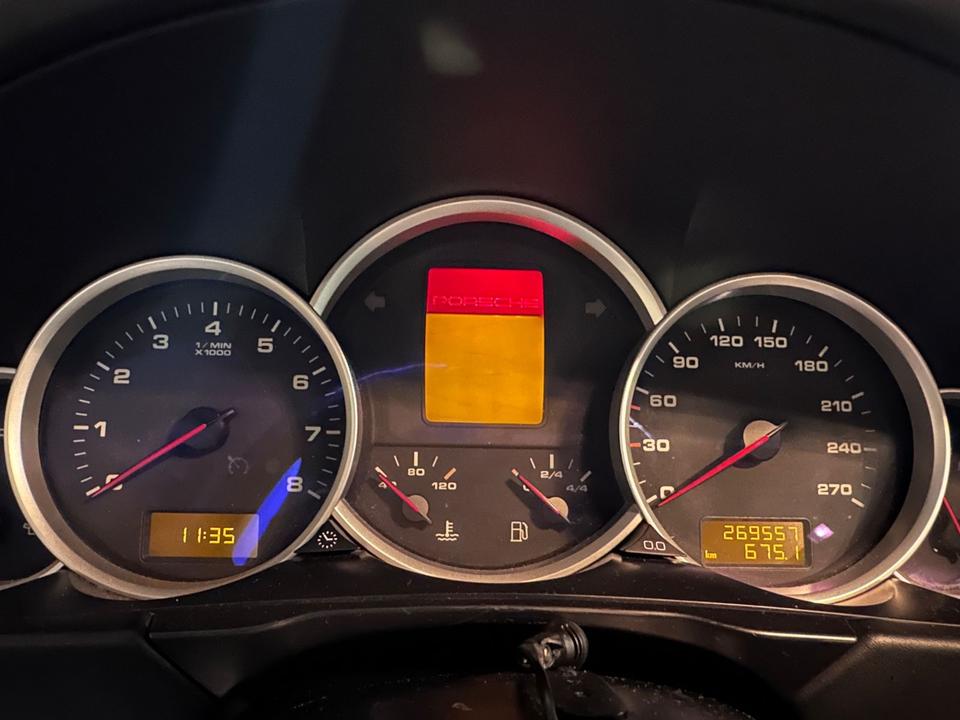 Porsche Cayenne 2005 — photo 17