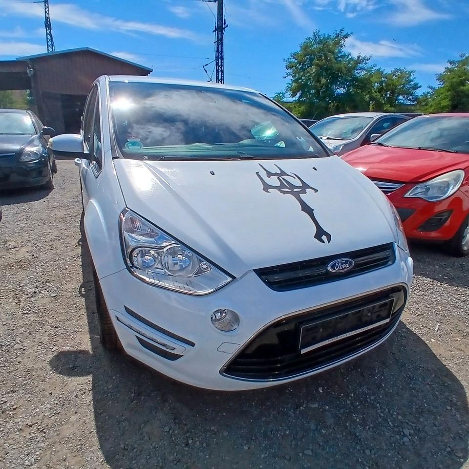 Ford S-Max 2011 — photo 8