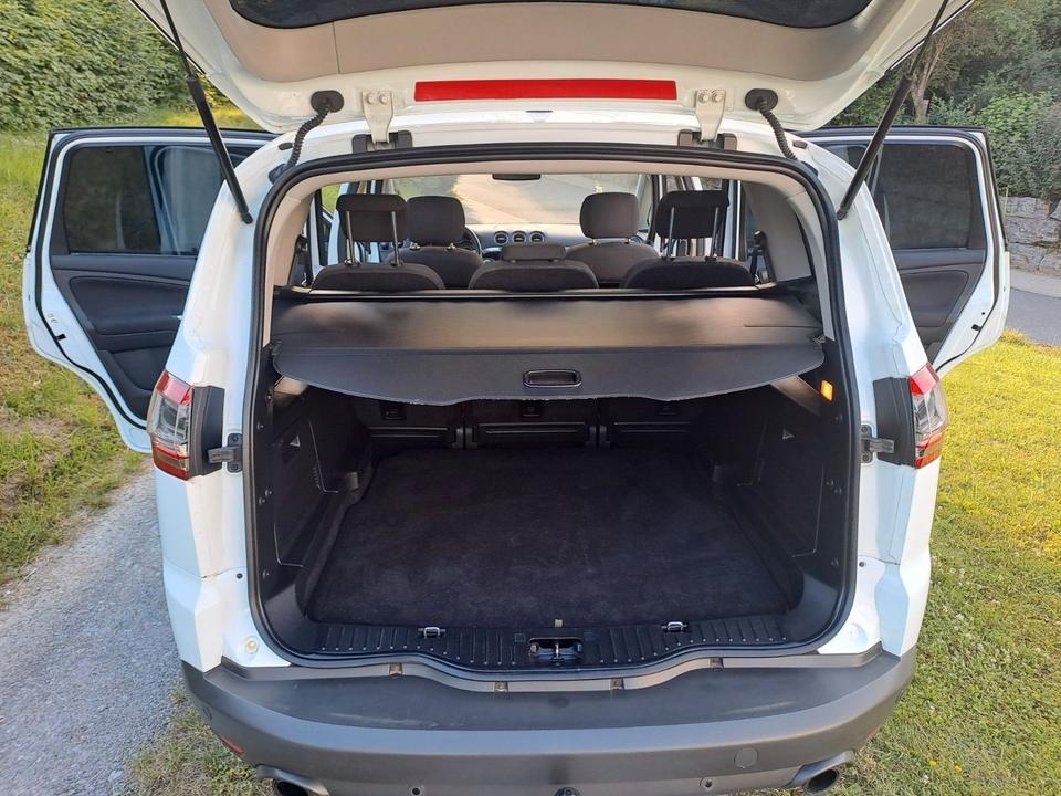 Ford S-Max 2011 — photo 7