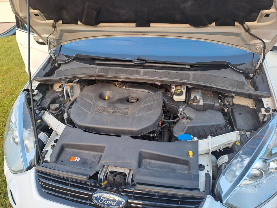Ford S-Max 2011 — photo 8