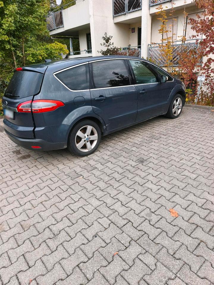 Ford S-Max 2011 — interior