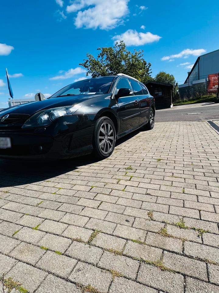 Renault Laguna 2010 — салон
