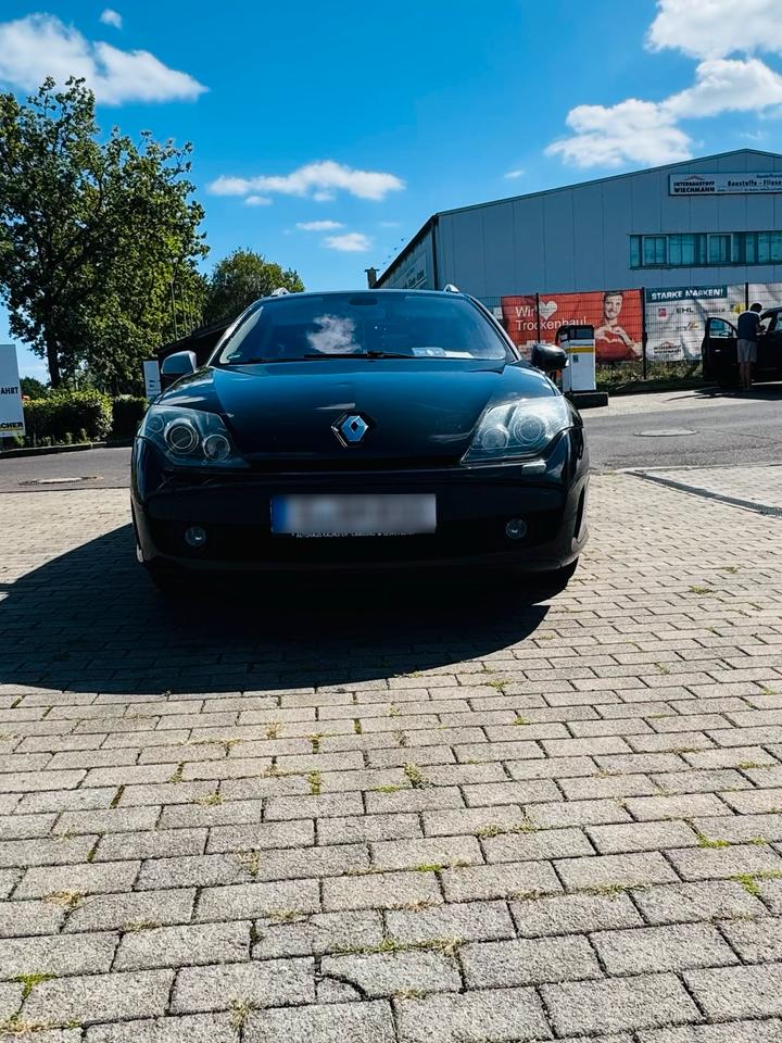 Renault Laguna 2010 — двигун