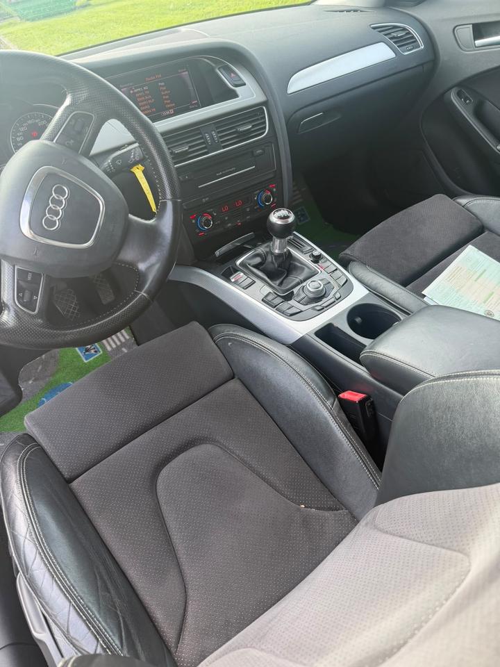 Audi A4 2011 — photo 10