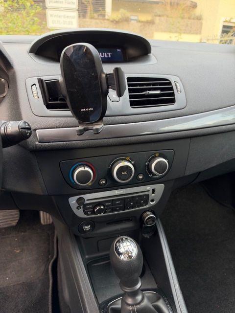 Renault Megane 2015 — photo 7