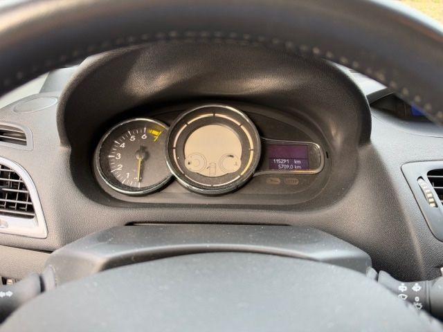 Renault Megane 2015 — photo 8