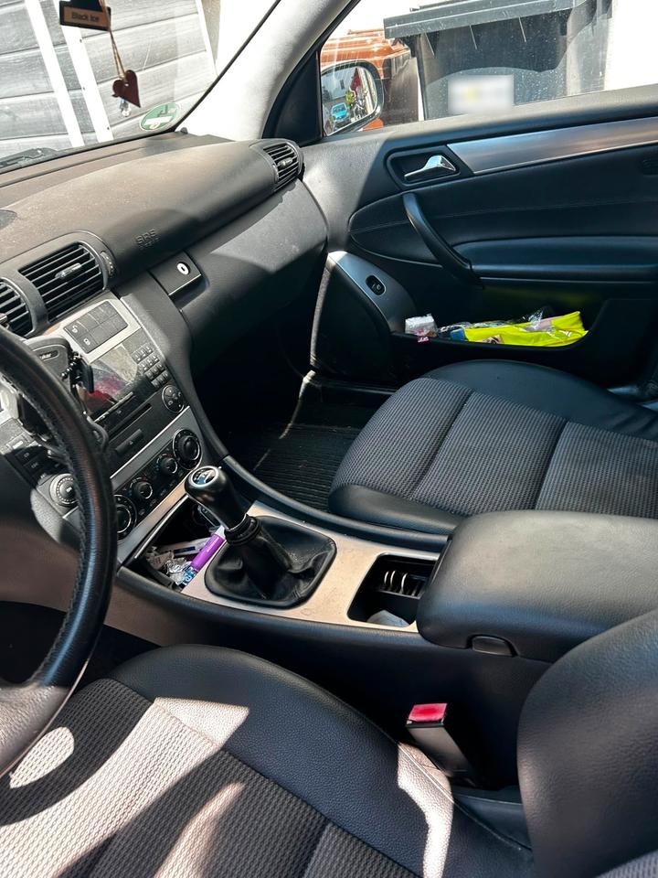 Mercedes Benz C 200 2005 — vehicle for AFU Ukraine