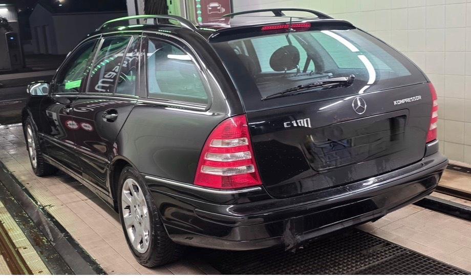Mercedes Benz C 200 2005 — photo 7