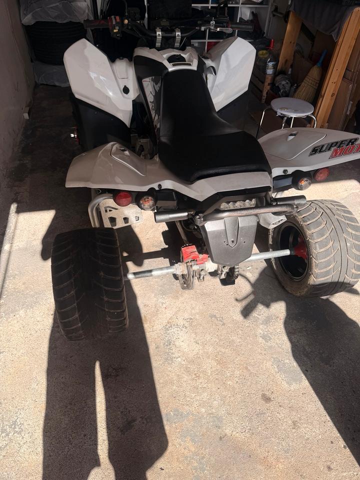 Weitere Motorräder Adly 320 S Quad weiß 2014 — photo 6