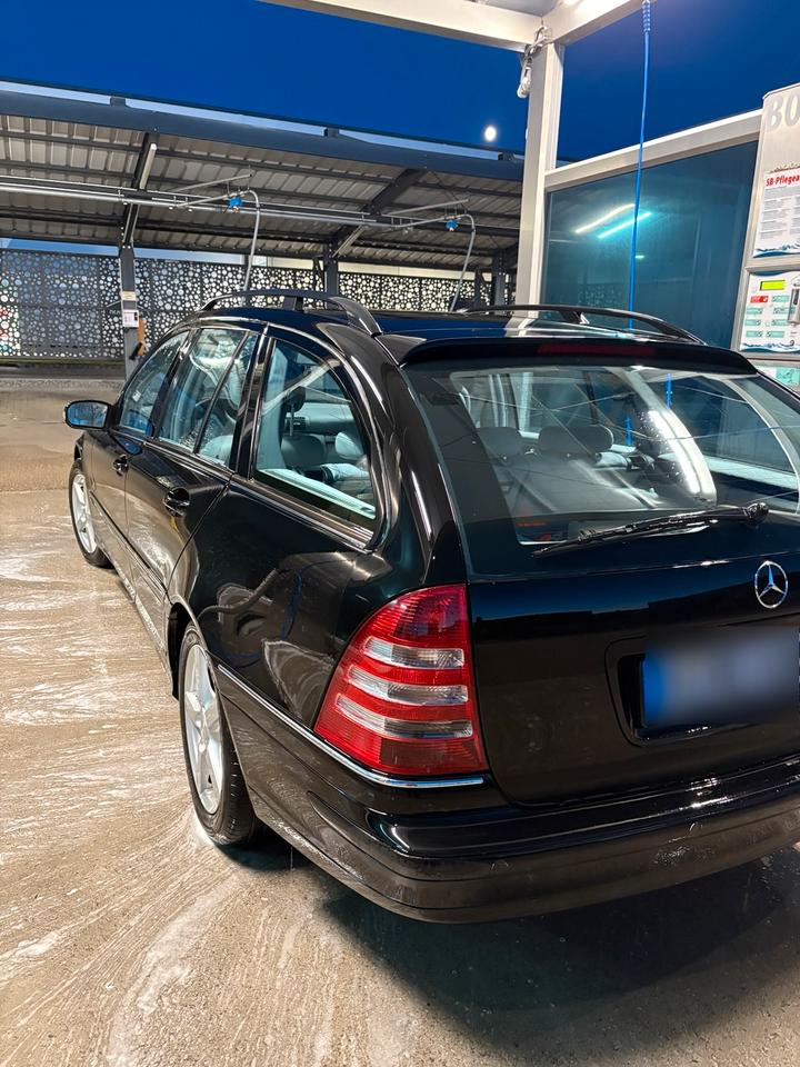 Mercedes Benz C 200 2005 — двигун