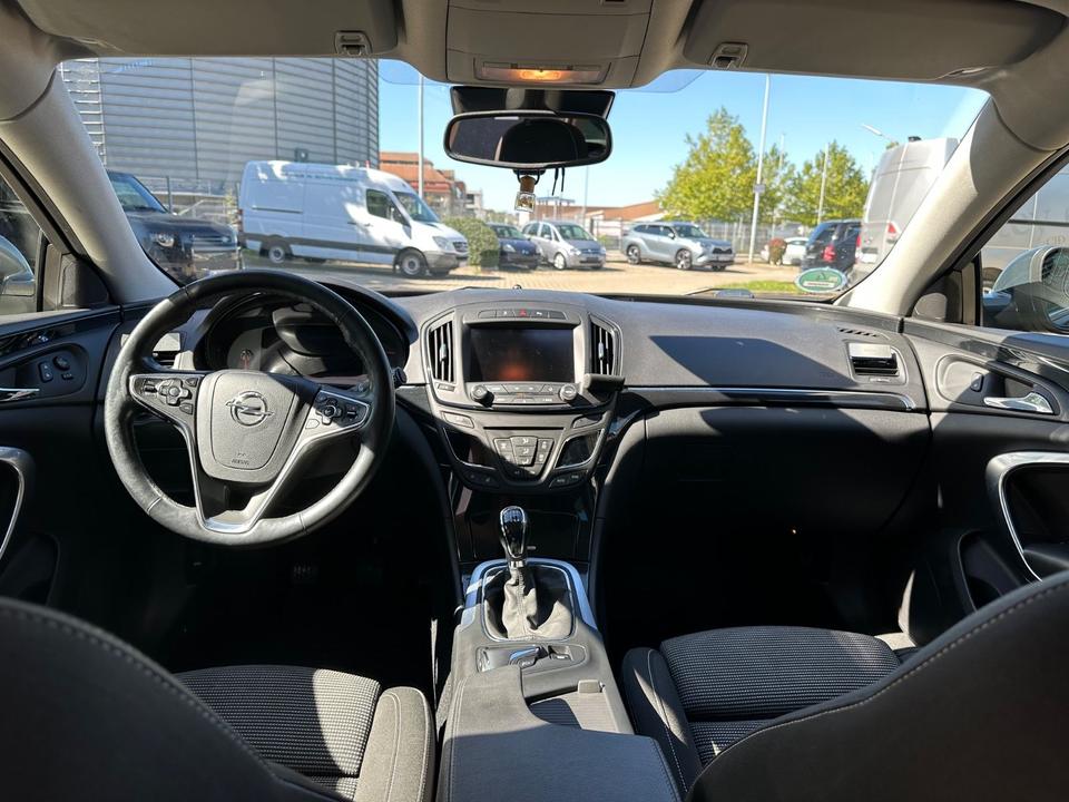 Opel Insignia 2014 — photo 8