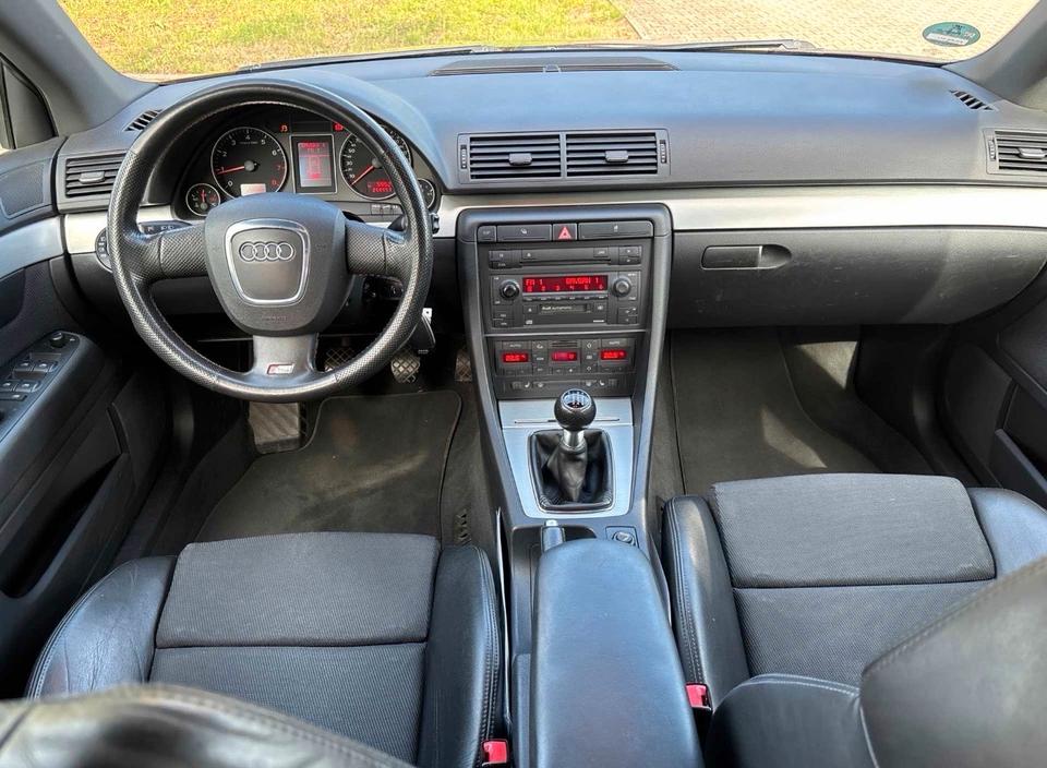 Audi A4 2005 — photo 11