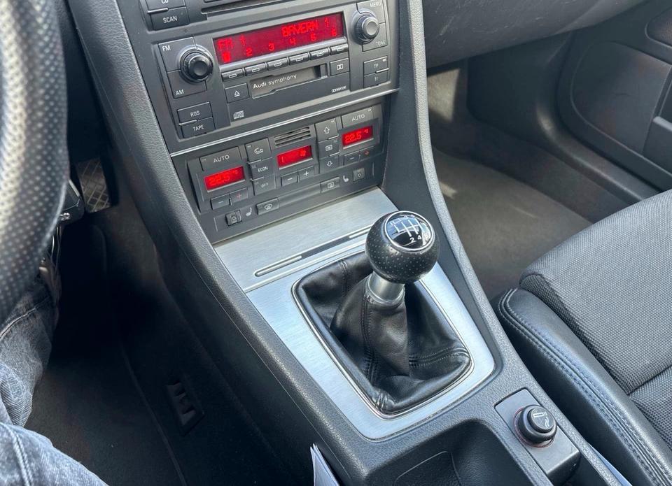Audi A4 2005 — photo 14