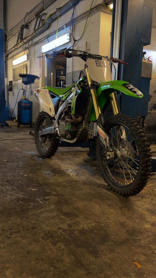 Kawasaki KX 450 f Pro Circuit Motocross 2013 — rear view