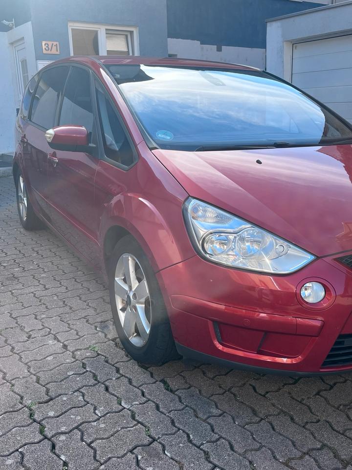 Ford S-Max 2008 — вигляд ззаду