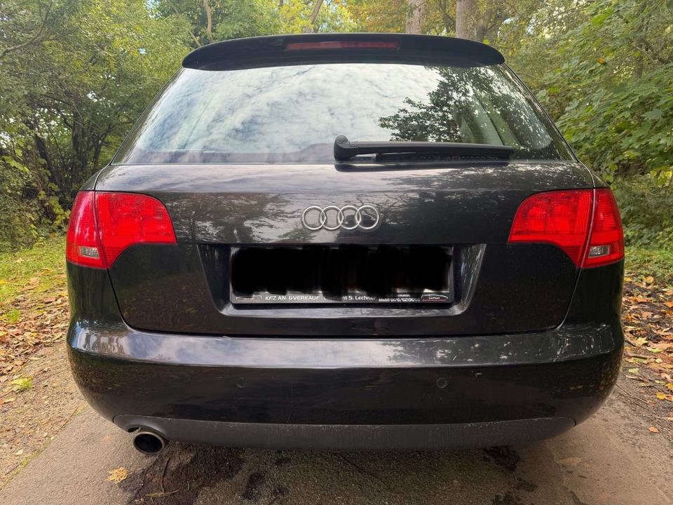 Audi A4 2005 — photo 9