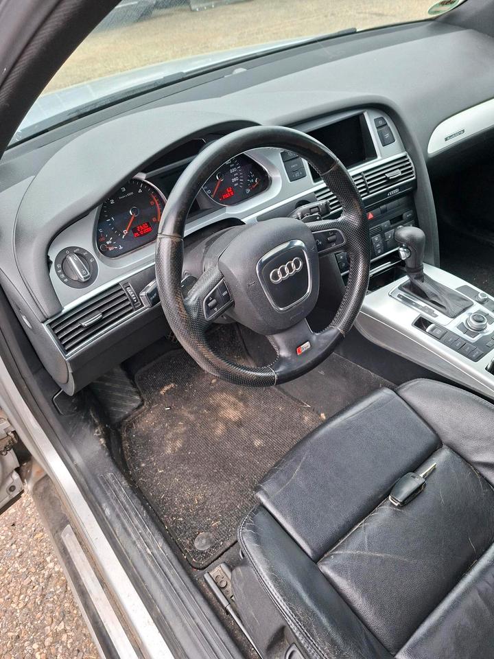 Audi A6 2009 — engine