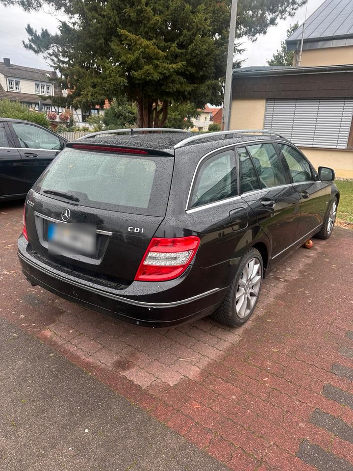 Mercedes Benz C 220 2008 — engine