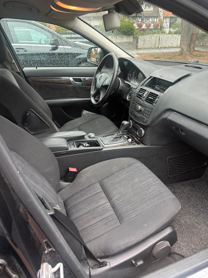 Mercedes Benz C 220 2008 — photo 6