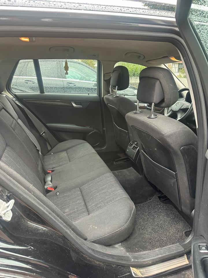 Mercedes Benz C 220 2008 — photo 8