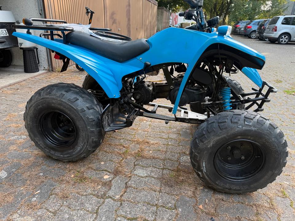 Weitere Motorräder Gelöscht • Quad von Herkules bzw Adly ATV 50 zu verkaufen 2005 — interior