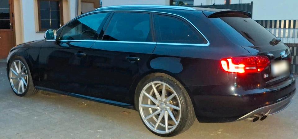 Audi S4 2009 — photo 9