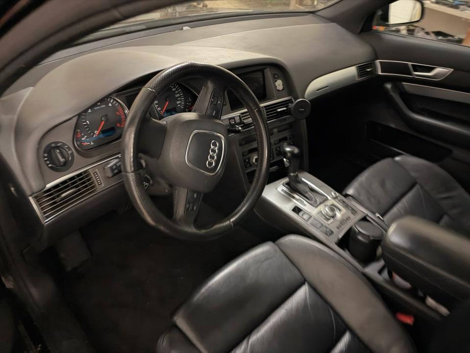 Audi A6 2006 — engine