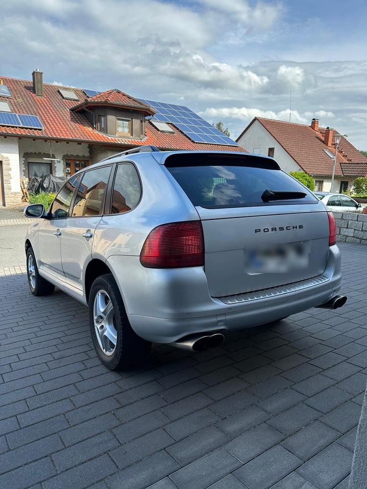 Porsche Cayenne 2005 — двигун