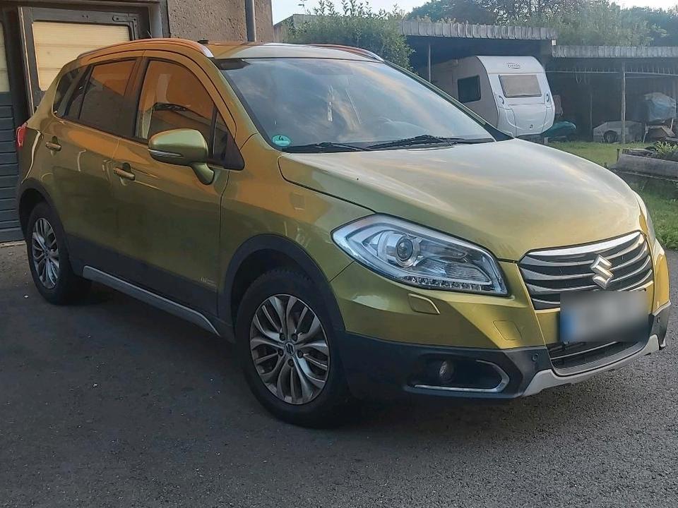 Suzuki SX4 2013 — вигляд ззаду
