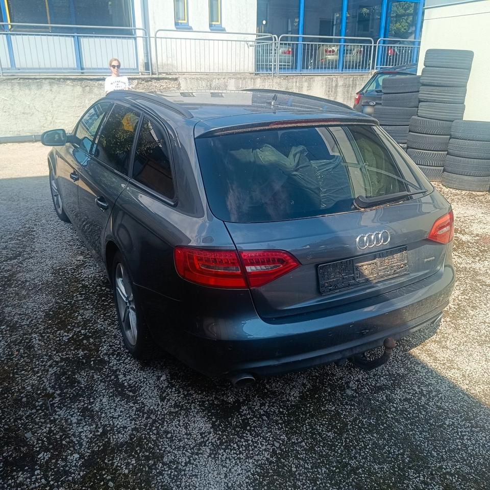 Audi A4 2014 — engine