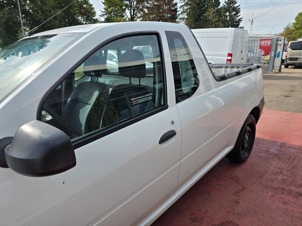 Dacia Logan Pick-Up 2012 — photo 27