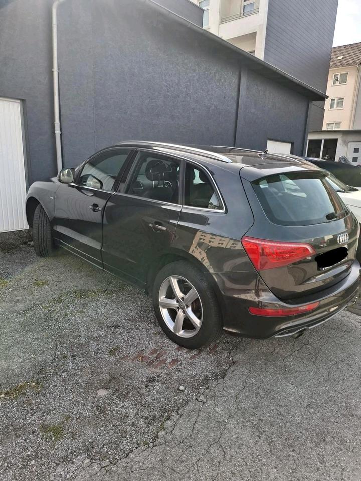 Audi Q5 2009 — салон