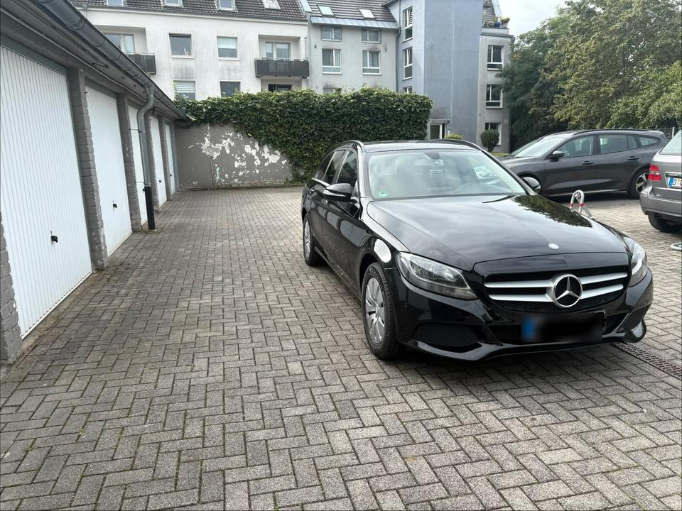 Mercedes Benz C 200 2014 — rear view