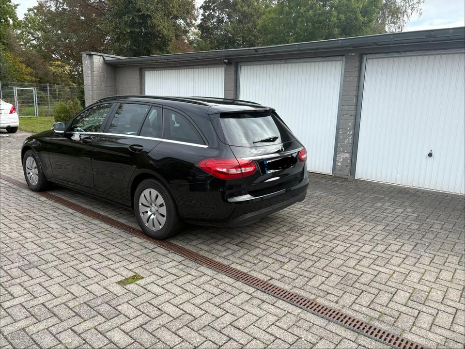 Mercedes Benz C 200 2014 — interior