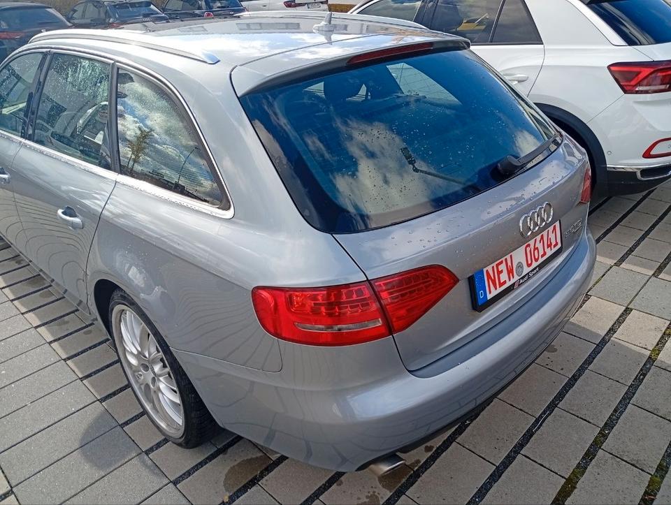 Audi A4 2009 — photo 5